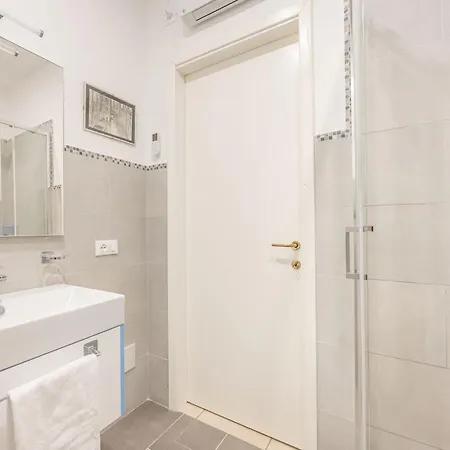 Casa Luna - 10 Min From Train Station Апартаменты Венеция